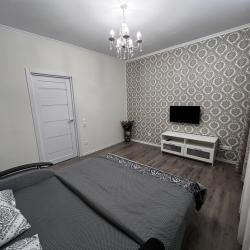 Фото Отель AlexHome (АлексХоум) на улице Алексея Короткова 1