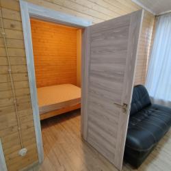 Коттедж улучшенный с 2 двуспальными кроватями