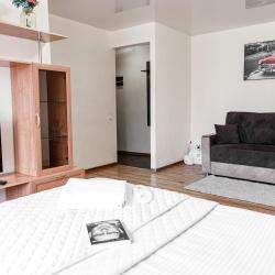 Фото Апартаменты на улице Рукавишникова 7