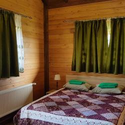 Фото Отель Коттедж Б3 на базе отдыха Новинки Парк