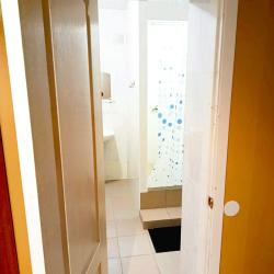 Комната стандарт с 1 двуспальной кроватью и диваном