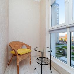 Фото Отель HomeDay (ХоумДэй) на улице Красная
