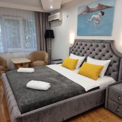 Фото Апартаменты на улице Островского 2