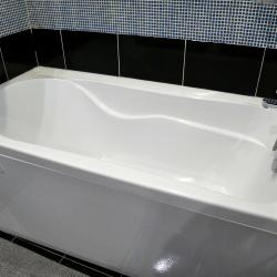 Номер стандарт улучшенный с 1 двуспальной кроватью (без окна)