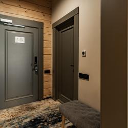 Номер делюкс с двуспальной кроватью c видом на реку и террасой