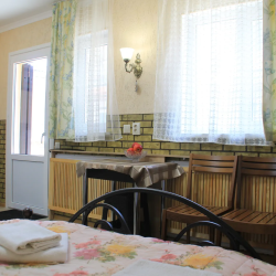 Фото Апартаменты на улице Кольцова 18