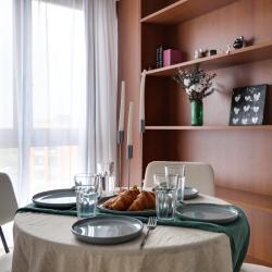 Фото Отель Home24 на улице Василия Ощепкова 1