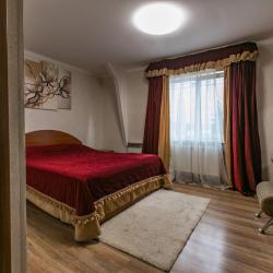 Номер стандарт с 1 двуспальной кроватью