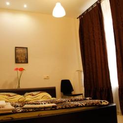 Номер стандарт с 1 двуспальной кроватью