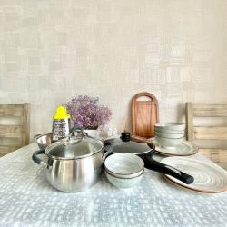 Фото Апартаменты на улице Есенина 1