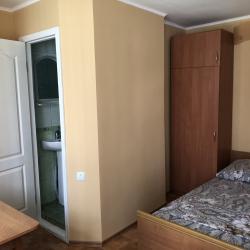 Номер стандарт с 1 двуспальной кроватью