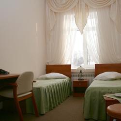Номер стандарт с 2 односпальными кроватями (с завтраком)