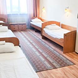 Кровать в 5-местном общем номере