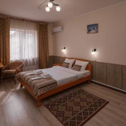 Номер стандарт с 1 двуспальной кроватью