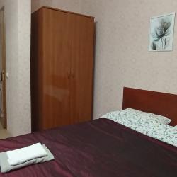 Номер стандарт с 1 односпальной и 1 двуспальной кроватью