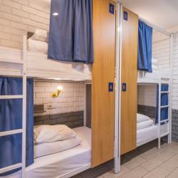 Кровать в 4-местном общем номере (удобства на этаже)