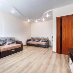 Фото Отель Уютная квартира на улице Сибирский Тракт 13