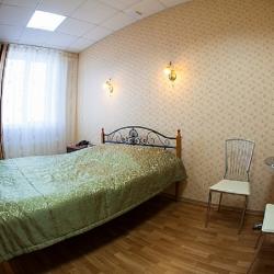 Номер стандарт с 1 двуспальной кроватью