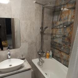 Фото Апартаменты на улице Адмирала Кузнецова 53/1