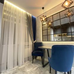 Фото Апартаменты Housevip на улице Матрены Наздрачевой 3/1