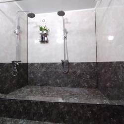 Фото Отель Семейный дом у подножия горы Медовая