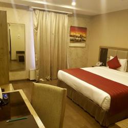 Фото Отель Ramada by Wyndham Bishkek Centre (Рамада Виндхэм )