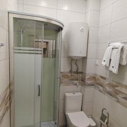 Номер полулюкс с 1 двуспальной кроватью