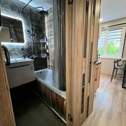 Фото Апартаменты на улице Александрова 30/1