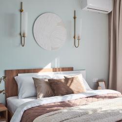 Фото Отель ЖИВИТЕ У МОРЯ! Шикарная трехкомнатная квартира в премиальном ЖК .Панорамный вид на море и горы (парковка, Wi-Fi)