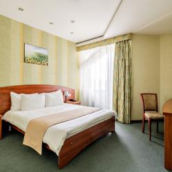 Номер стандарт с 1 двуспальной кроватью