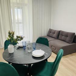 Фото Апартаменты на бульваре Новосинарский 7