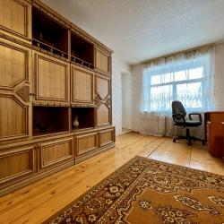 Апартаменты стандарт Плеханова 96-32 (3-ком в центре)