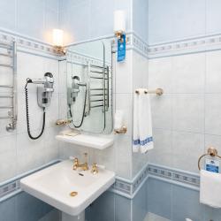 2-комнатный номер люкс с 1 двуспальной кроватью