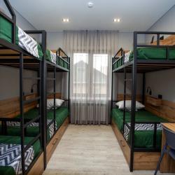 Кровать в общем мужском номере с 3 двухъярусными кроватями (общие удобства)