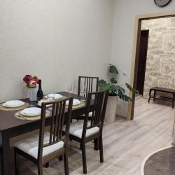 Фото Апартаменты на улице Казбекская 19