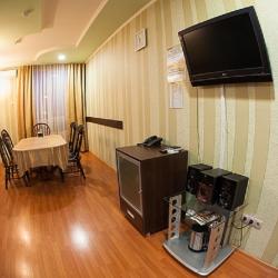 Номер люкс с 1 двуспальной кроватью