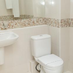 Номер стандарт с 1 двуспальной кроватью