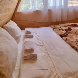Коттедж стандарт с 1 односпальной и 1 двуспальной кроватью