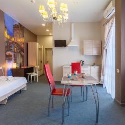 Фото Отель House on Potapova (Гостевой дом на Потапова)