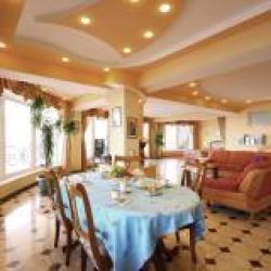 Yacht Club Yalta (Яхт-клуб Ялта) — 372790bdec3a006f9eab4f509523bf51