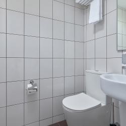 Номер стандарт с 1 двуспальной кроватью