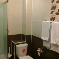 Комната стандарт с 1 односпальной и 1 двуспальной кроватью