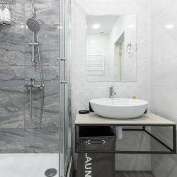 Фото Апартаменты Комфорт на улице Аделя Кутуя 110Е