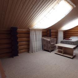 Номер стандарт улучшенный с 2 односпальными кроватями (мансарда)