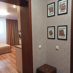 Фото Апартаменты на улице Короленко 4