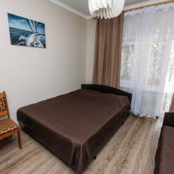 Комната стандарт с 1 односпальной и 1 двуспальной кроватью