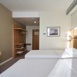 Cosmos Ekaterinburg Hotel (Космос Екатеринбург) (бывш. Park Inn by Radisson Ekaterinburg) — 37dcdae2fe95e801dafd5c506f442899