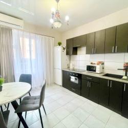 Фото Апартаменты DreamApart (ДримАпарт) на улице Восточно-Кругликовская 24