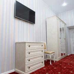 Номер комфорт улучшенный с 1 двуспальной кроватью