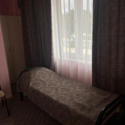 Комната стандарт с 1 односпальной и 1 двуспальной кроватью